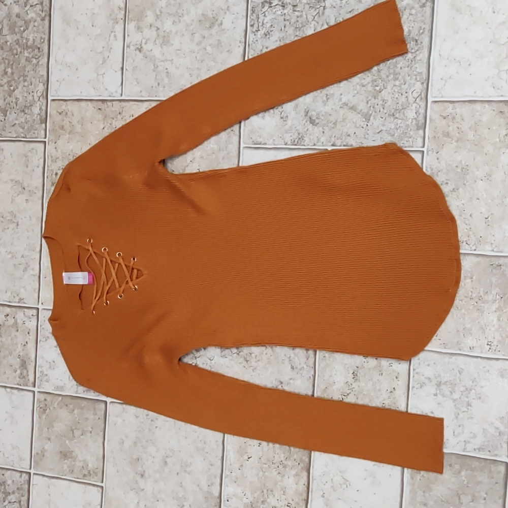 No boundaries top